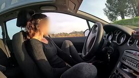 Woo a stranger to touch my raw vag while taking a walk